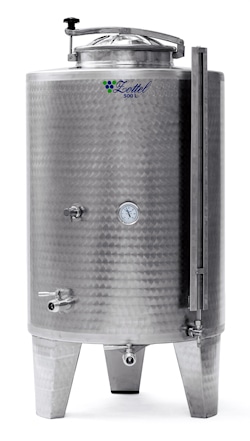 Closed stainless steel tanks